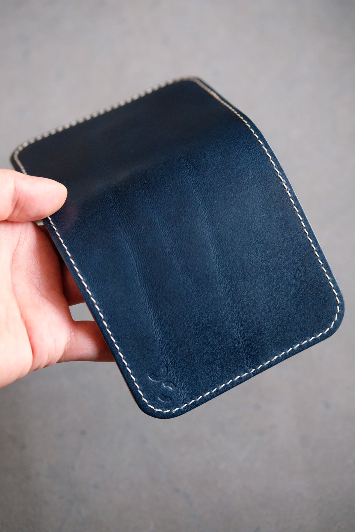 Indigo blue crocodile wallet - Luxury leathergoods