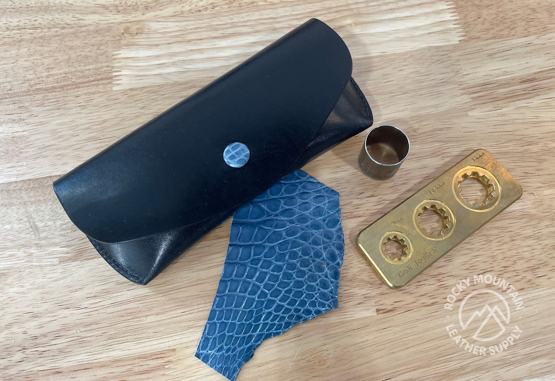 Leather Snap Cover Jig + Round Punches (4 Snap Sizes)