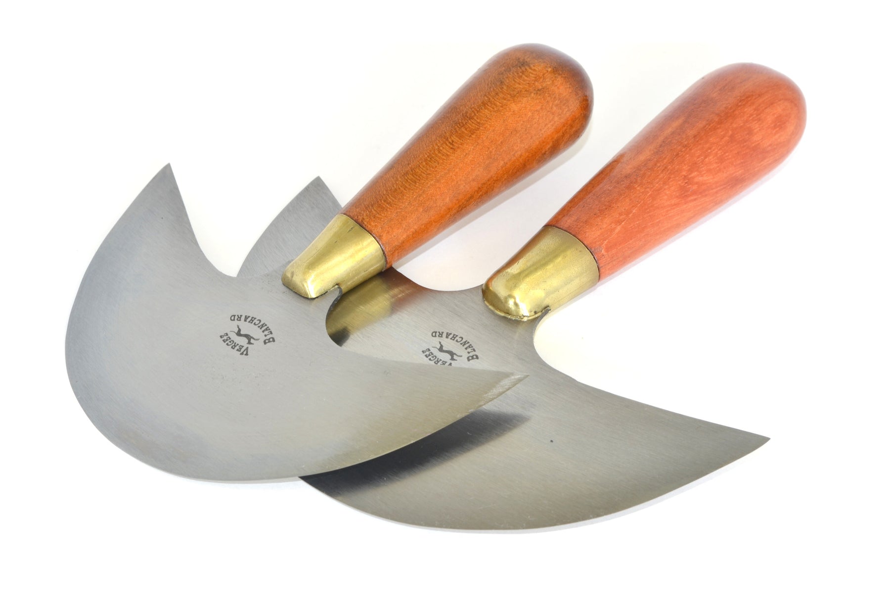 Head Knife Vs Round Knife: Which One is Best for Leathercraft?