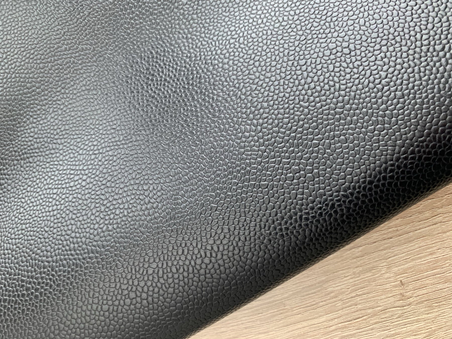 Ostrich Embossed Calfskin Leather Hides
