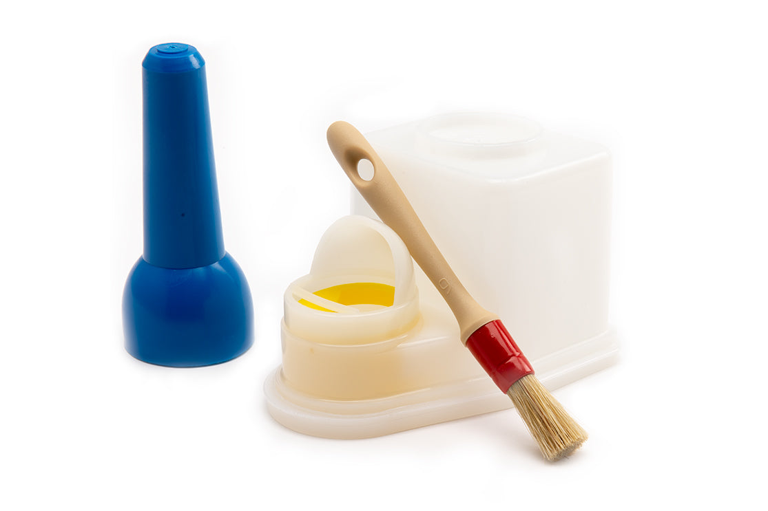 Rocky Mountain - Italian Glue Pot / Container + Brush